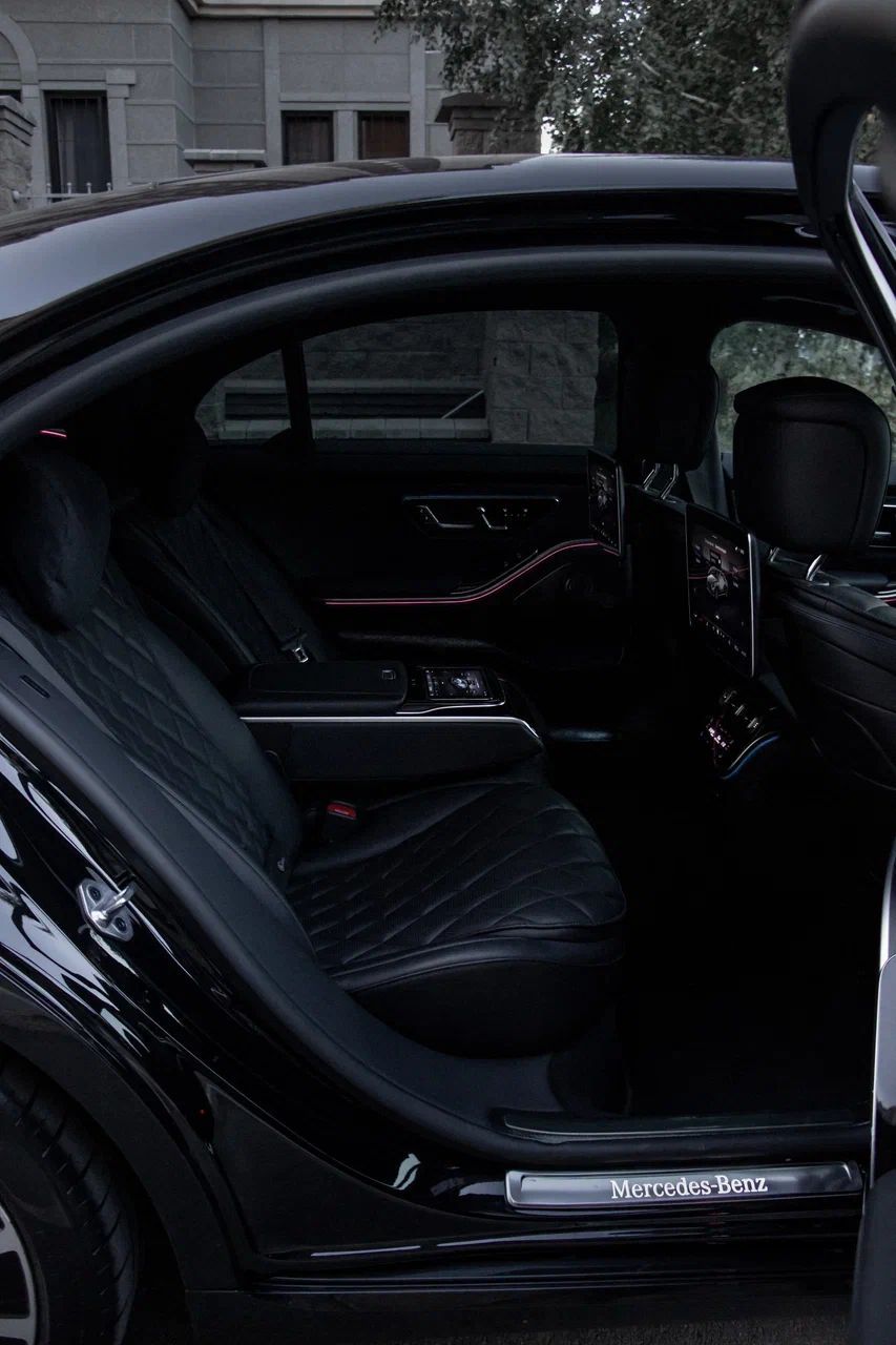 Mercedes-Benz S-Class (W223) (2023) - Image 6