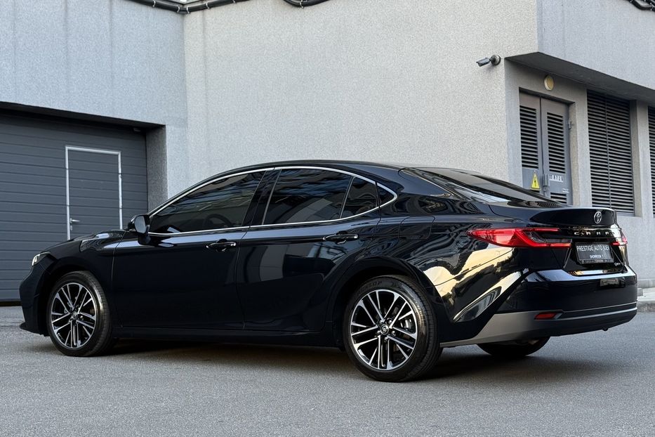 Toyota Camry 80 (2024) - Image 2