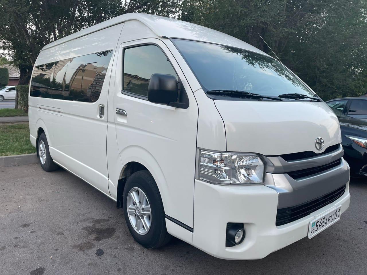 Toyota Hiace 2014-2017 (2016)