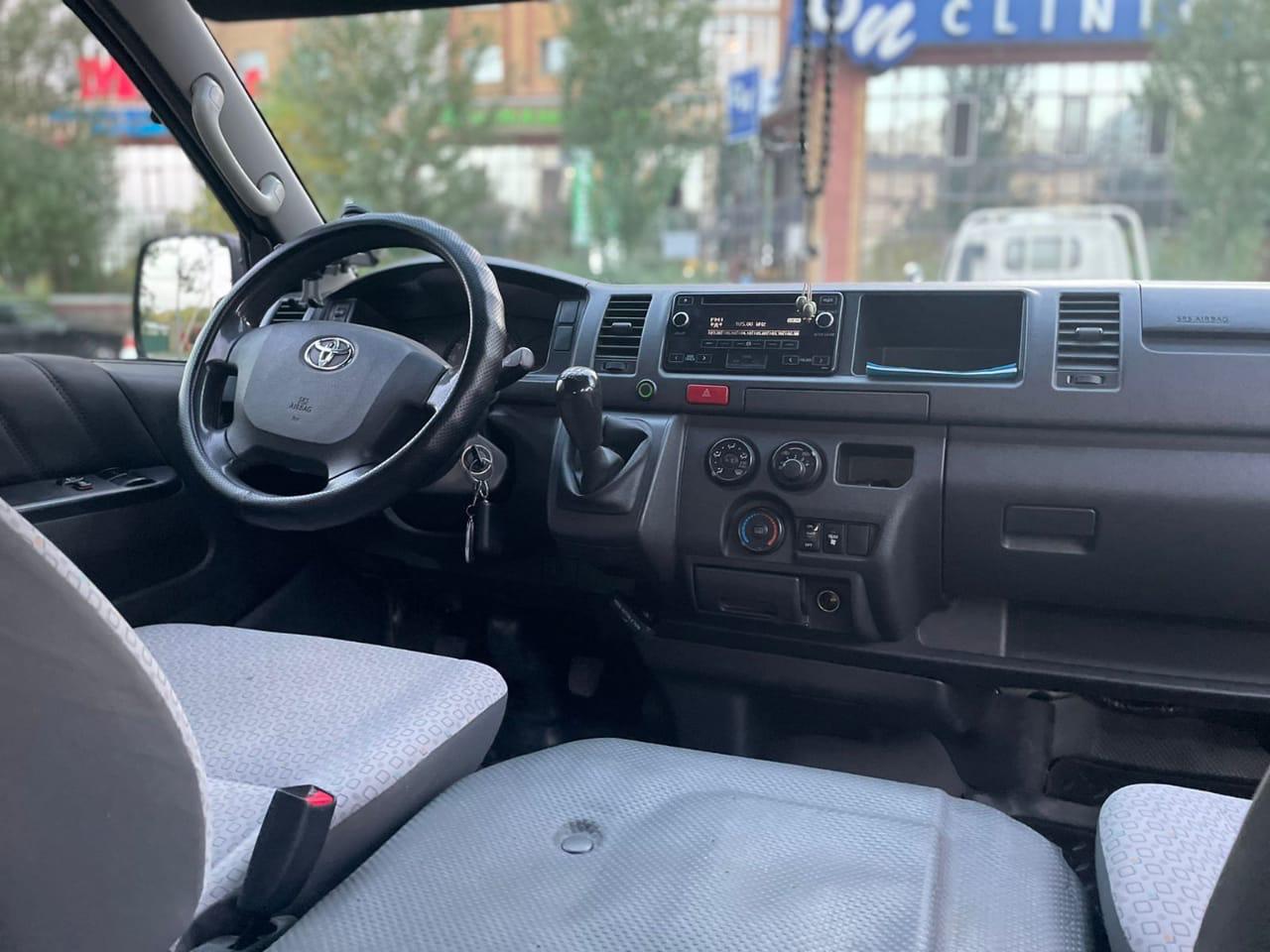 Toyota Hiace 2014-2017 (2016) - Image 5