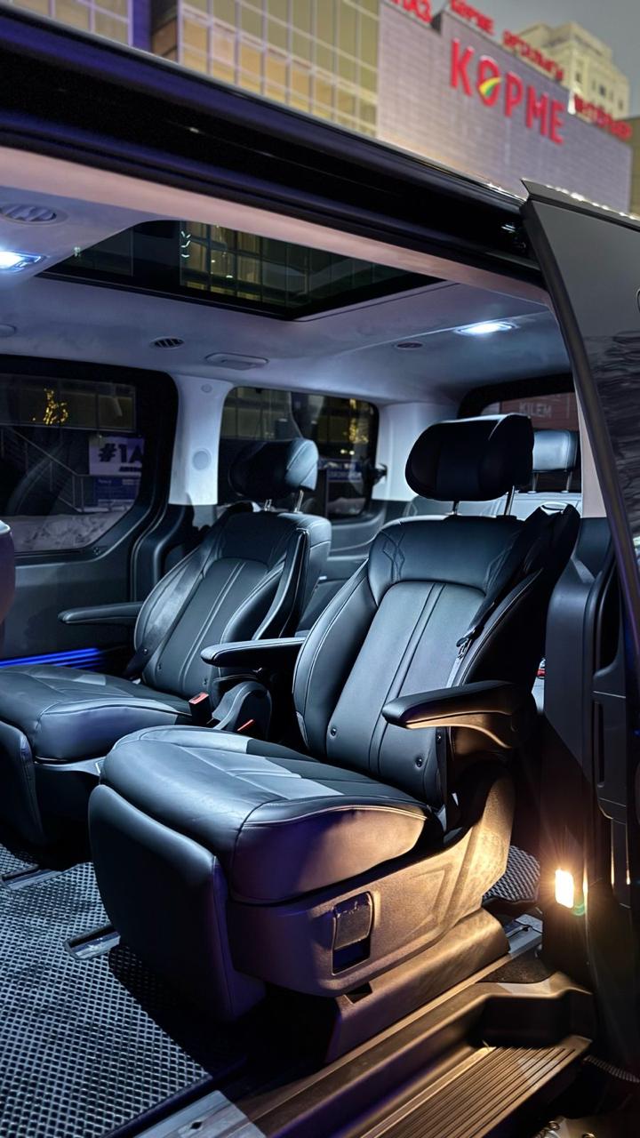 Hyundai Staria (2023) - Image 3